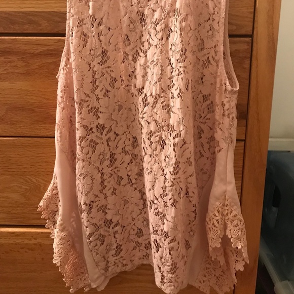 Lacey Tank in Light Pink - Picture 4 of 5